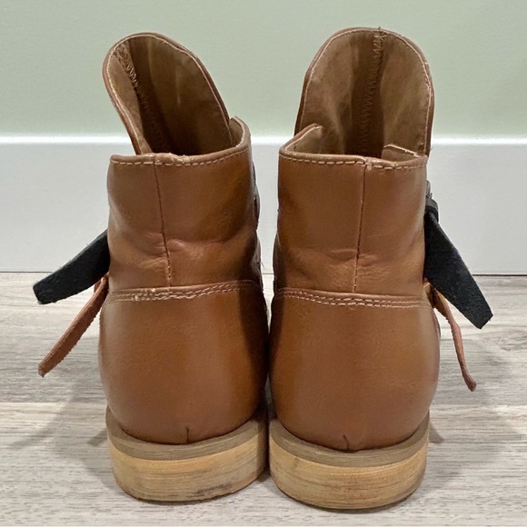 Pink Martini Brown Tan Leather Ankle Boots Slip On Flat Contrast Booties Size 37 - Picture 3 of 10
